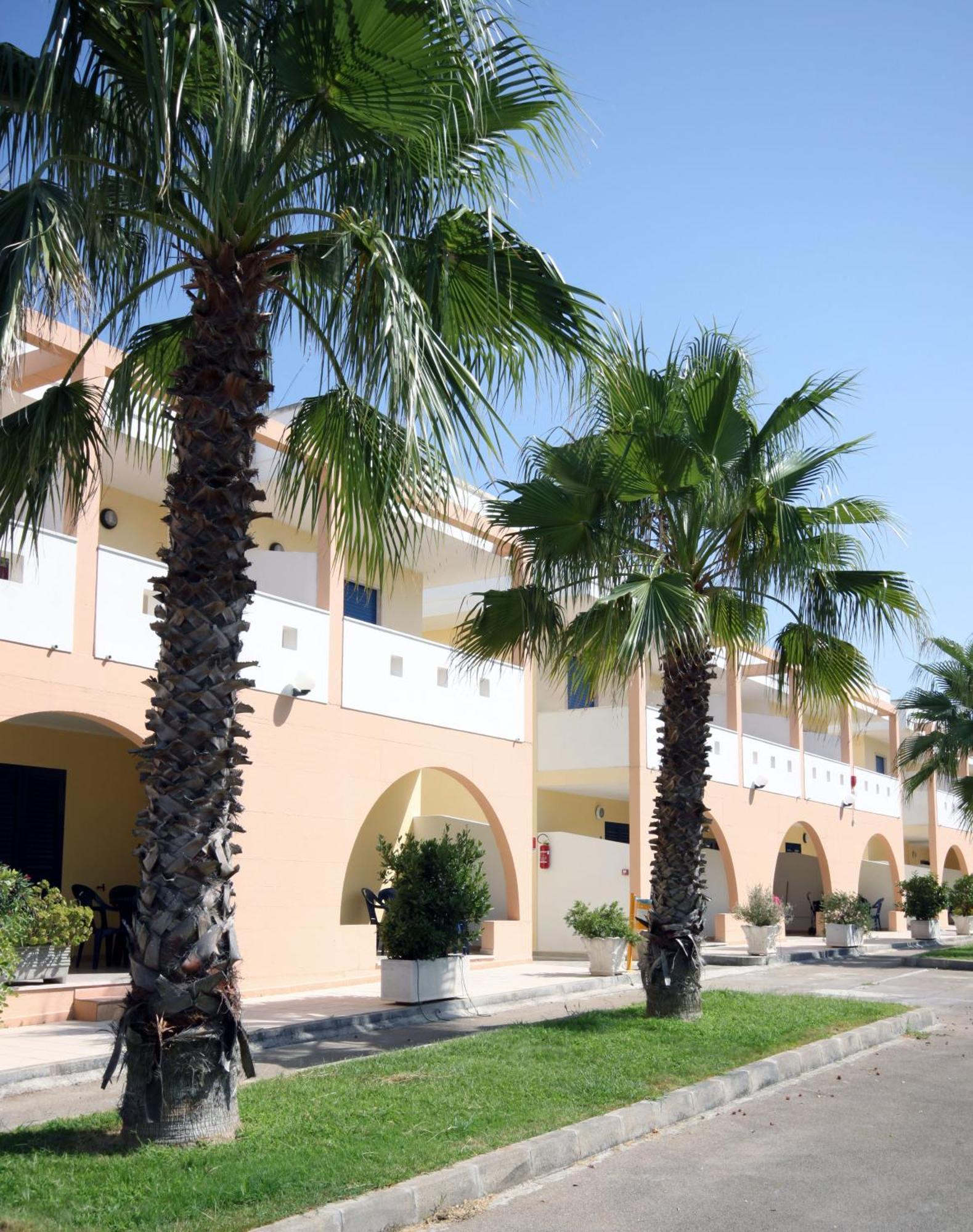 Residence Oasi Salento Torre dell'Orso Exterior photo